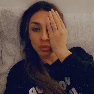 Meet your Posher, Leslie